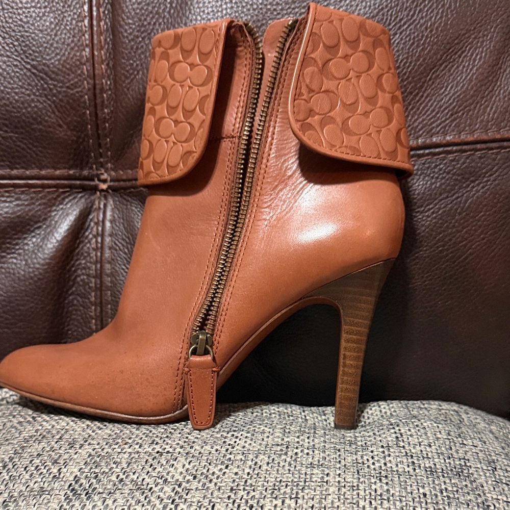 Coach Women's camel brown Leather Fold-Over Ankle Boots - Picture 6 of 10